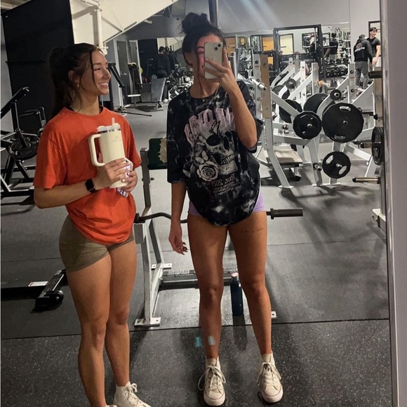 Graphic Tee - Picture 4 of 4